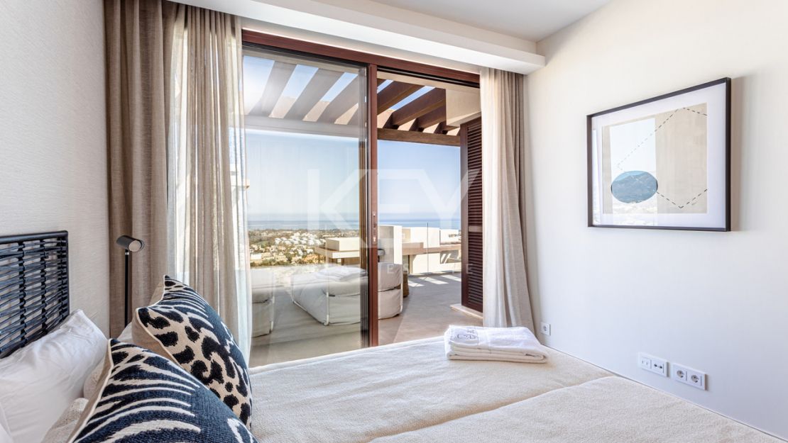 New luxury modern villa in La Alqueria, Benahavis