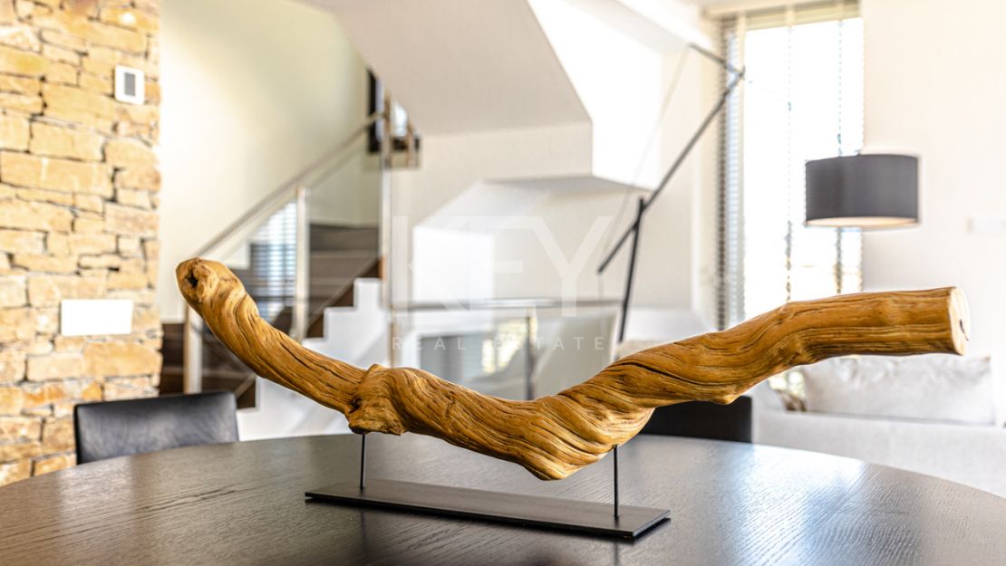 New luxury modern villa in La Alqueria, Benahavis