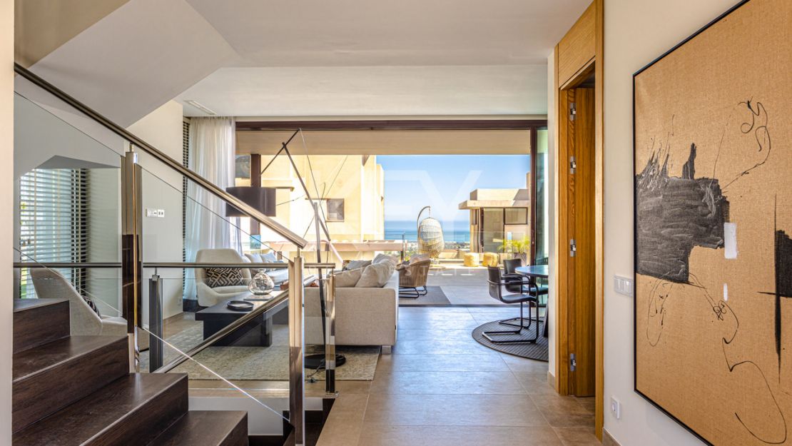 New luxury modern villa in La Alqueria, Benahavis