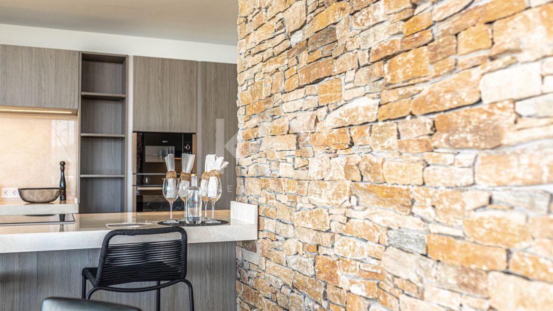 New luxury modern villa in La Alqueria, Benahavis