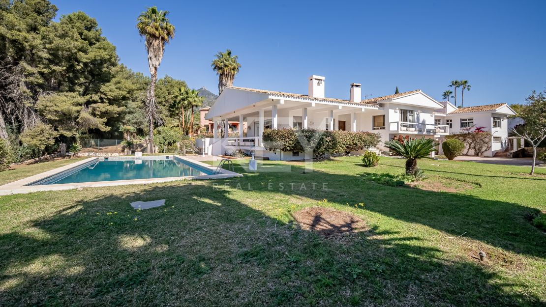 Great investment opportunity! Fabulous Villa in El Mirador, Marbella for Sale