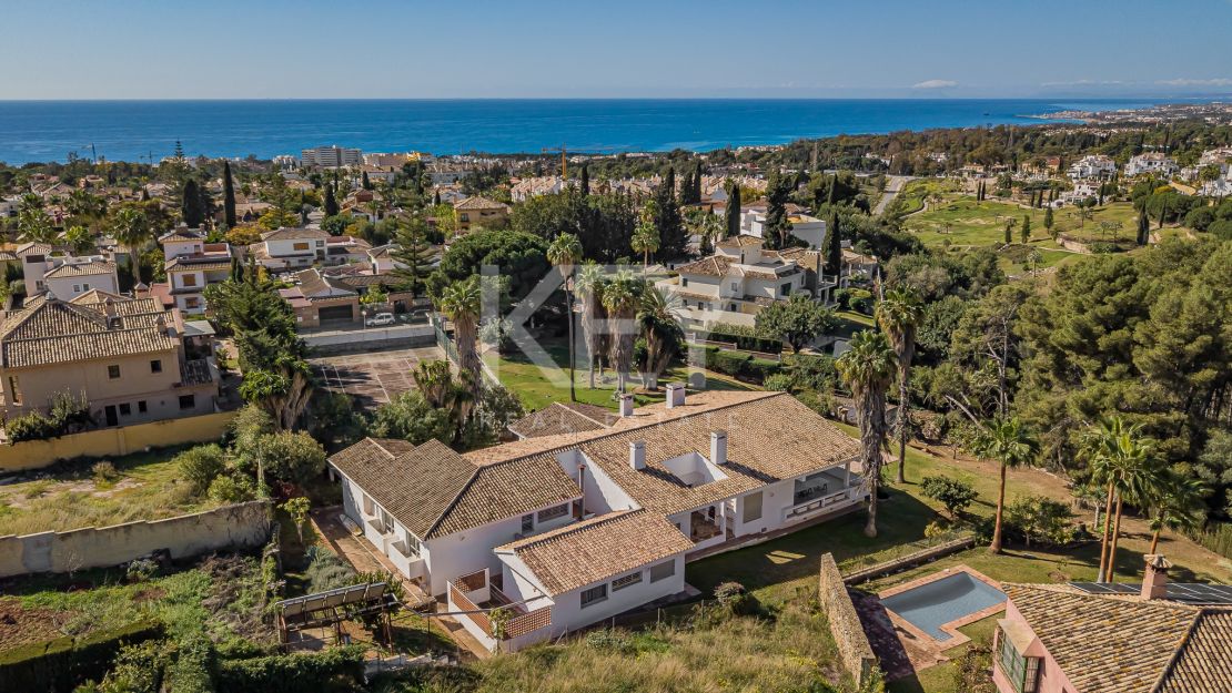 Great investment opportunity! Fabulous Villa in El Mirador, Marbella for Sale