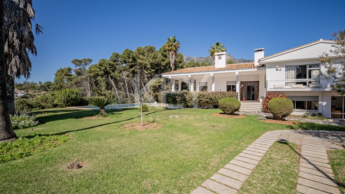 Great investment opportunity! Fabulous Villa in El Mirador, Marbella for Sale