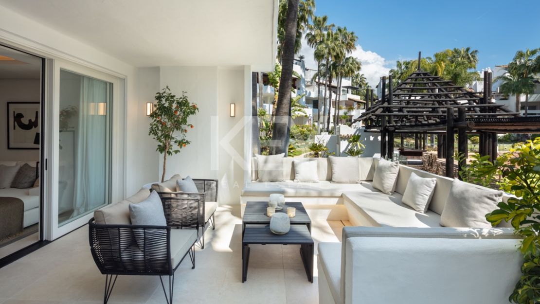 Elegant apartment in the Japanese Gardens of Puente Romano, Marbella Golden Mile