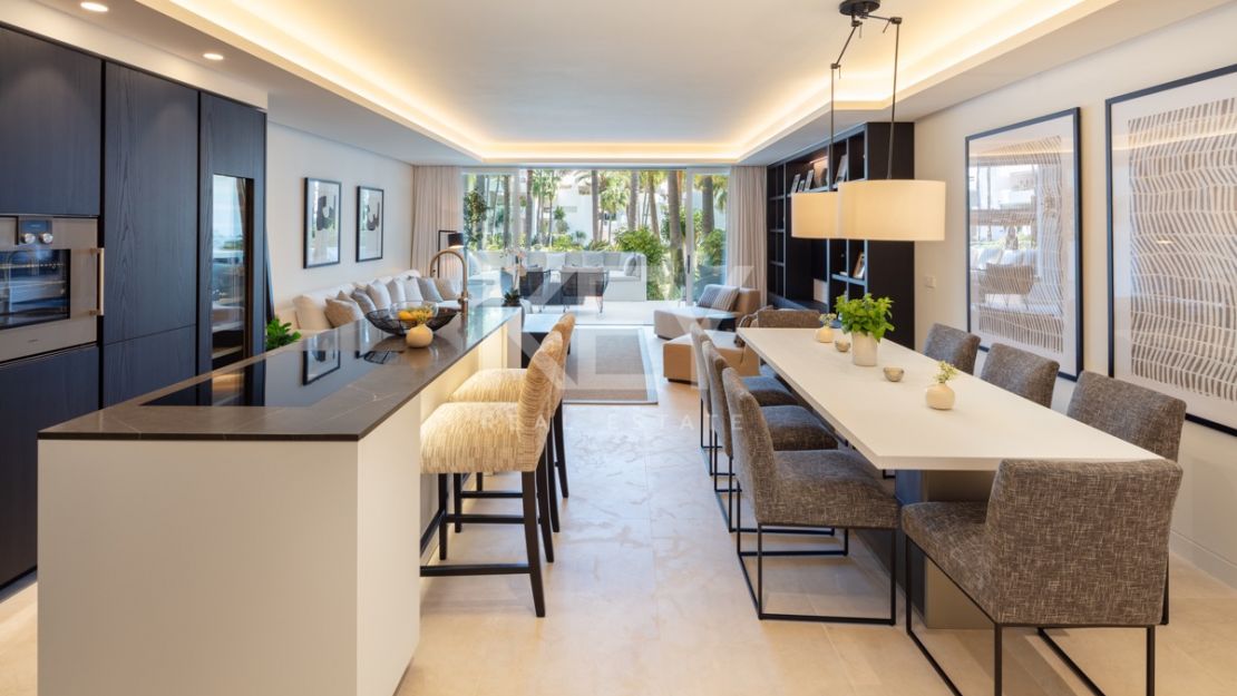 Elegant apartment in the Japanese Gardens of Puente Romano, Marbella Golden Mile