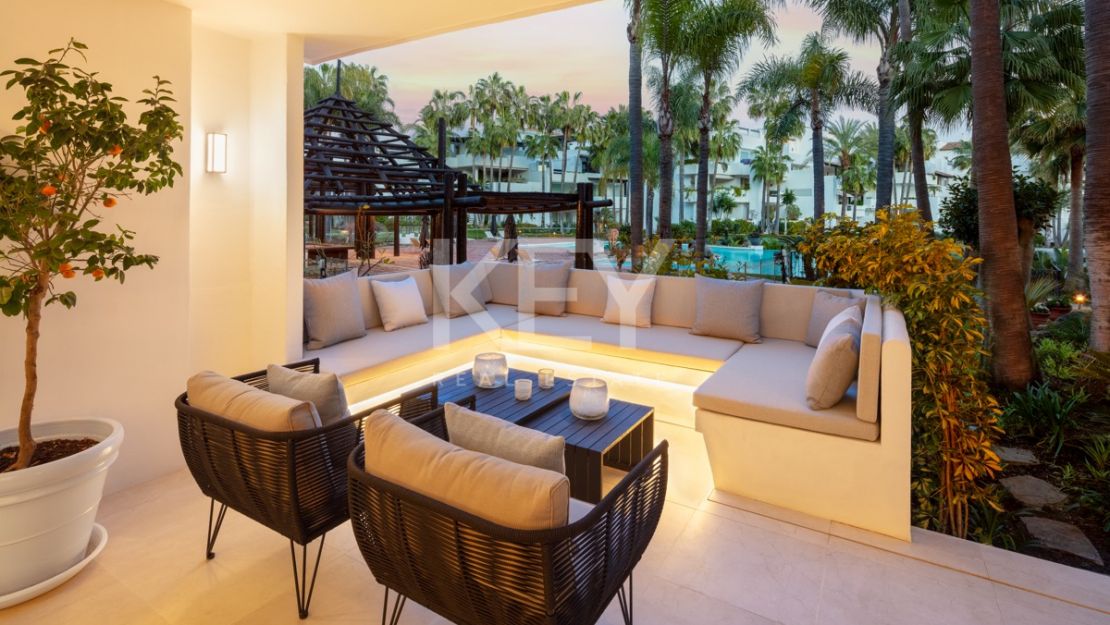 Elegant apartment in the Japanese Gardens of Puente Romano, Marbella Golden Mile