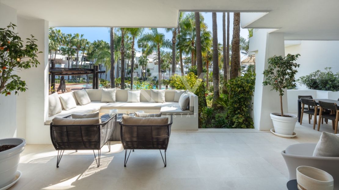 Elegant apartment in the Japanese Gardens of Puente Romano, Marbella Golden Mile