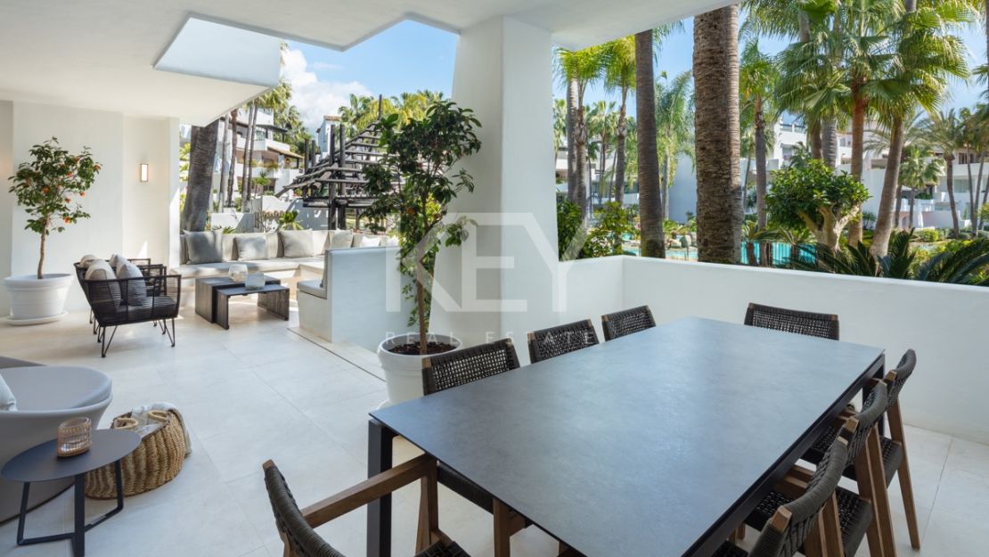 Elegant apartment in the Japanese Gardens of Puente Romano, Marbella Golden Mile