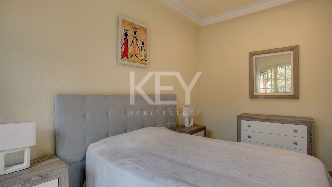 Family villa in El Presidente, Estepona
