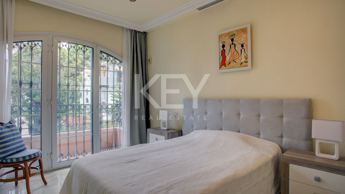 Family villa in El Presidente, Estepona