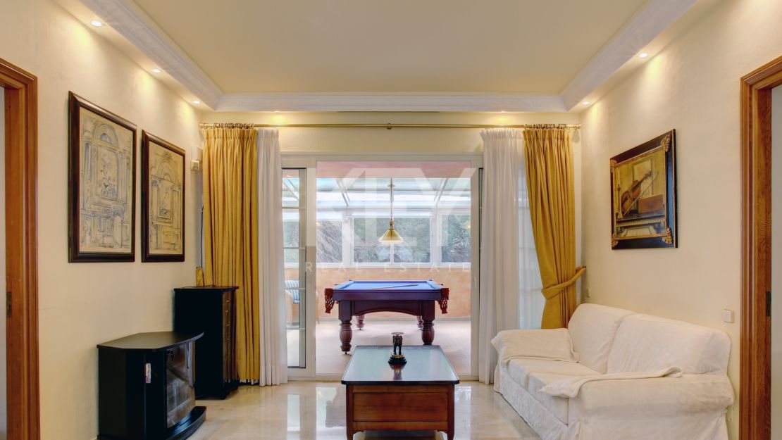 Family villa in El Presidente, Estepona