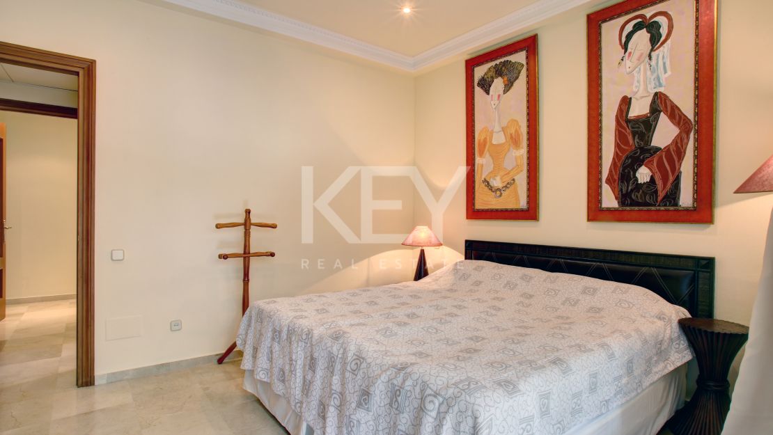 Family villa in El Presidente, Estepona