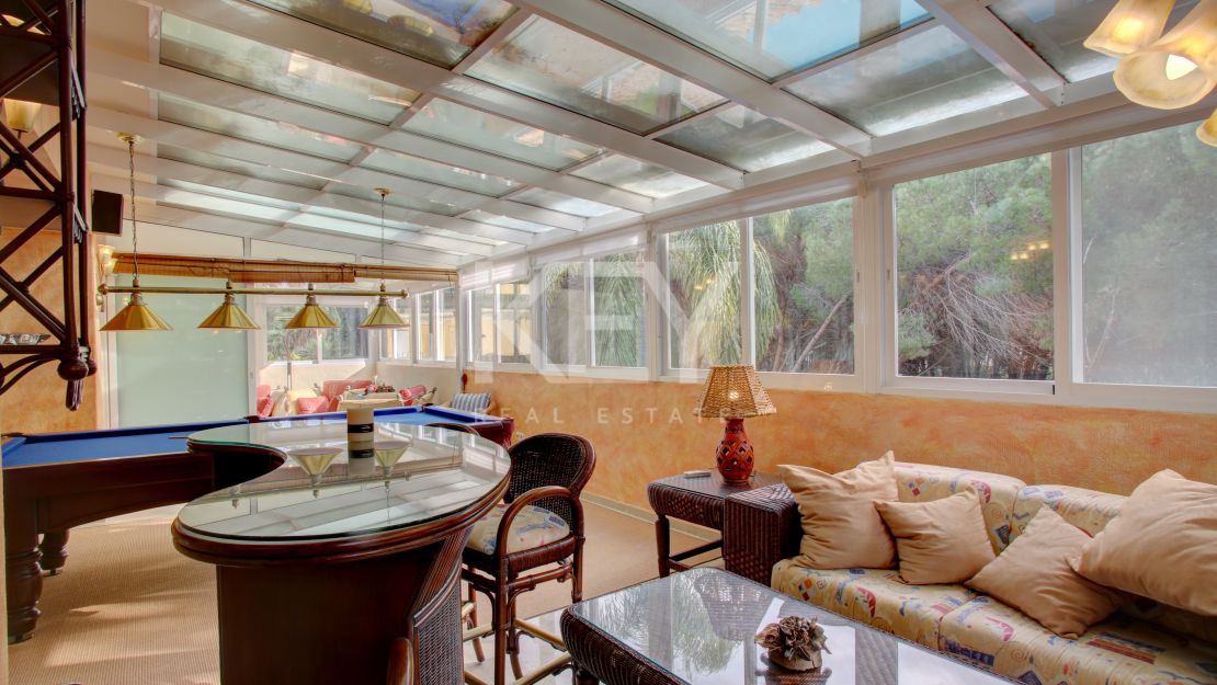 Family villa in El Presidente, Estepona
