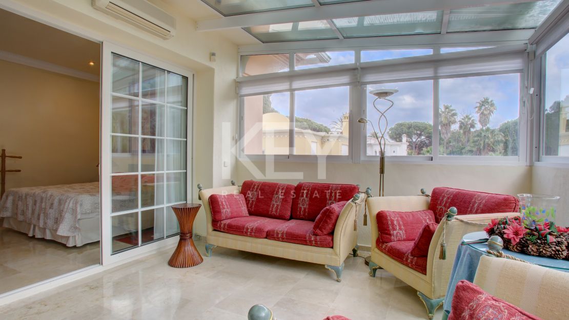 Family villa in El Presidente, Estepona