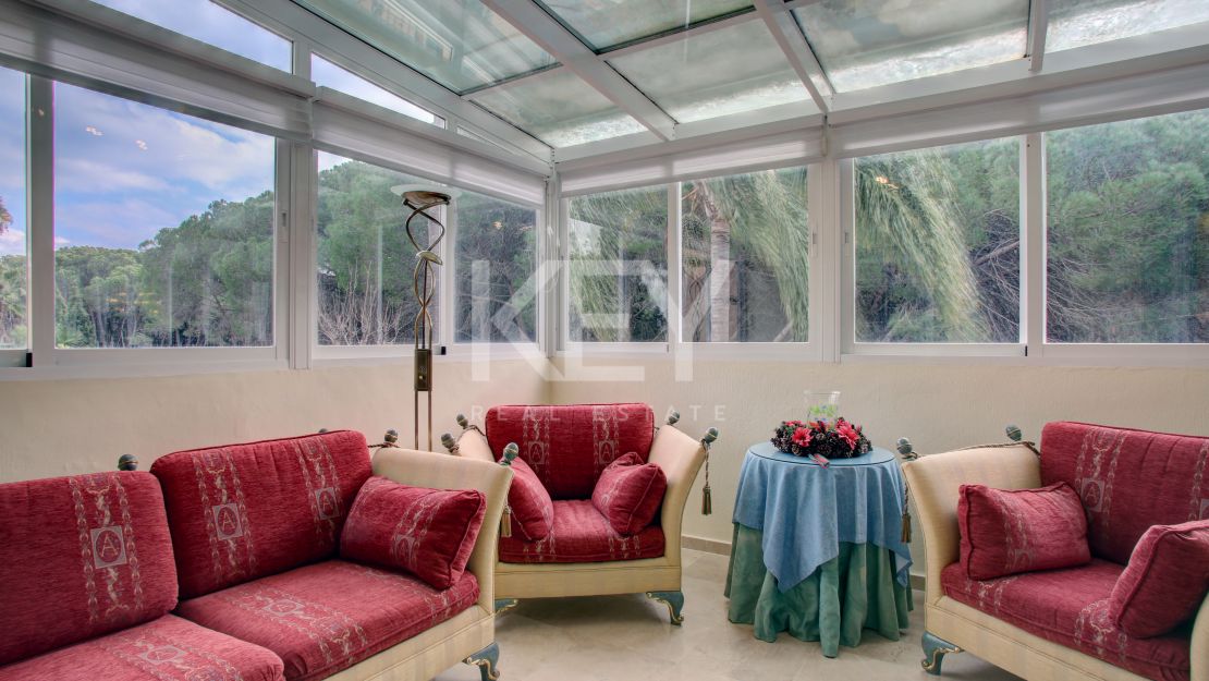 Family villa in El Presidente, Estepona