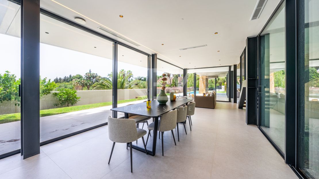 Villa en venta en Rocio de Nagüeles, Marbella
