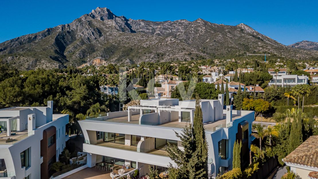 Astonishing duplex penthouse for sale in Sierra Blanca, Marbella