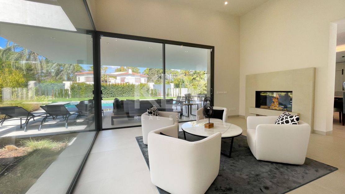 Villa de lujo contemporánea en La Carolina, Marbella Golden Mile