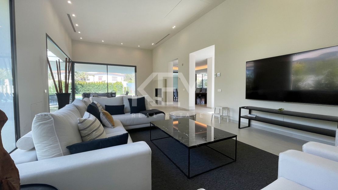 Villa de lujo contemporánea en La Carolina, Marbella Golden Mile