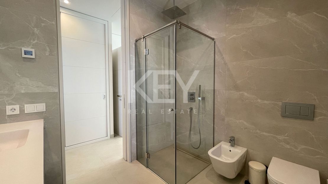 Villa de lujo contemporánea en La Carolina, Marbella Golden Mile