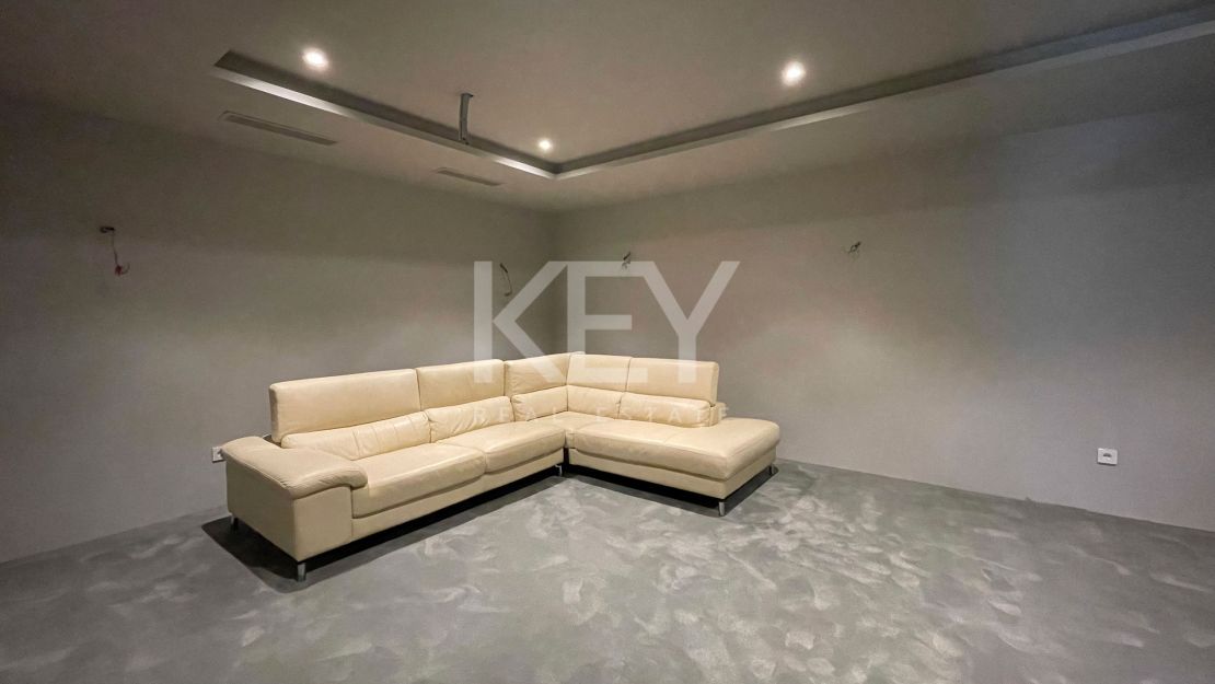 Villa de lujo contemporánea en La Carolina, Marbella Golden Mile