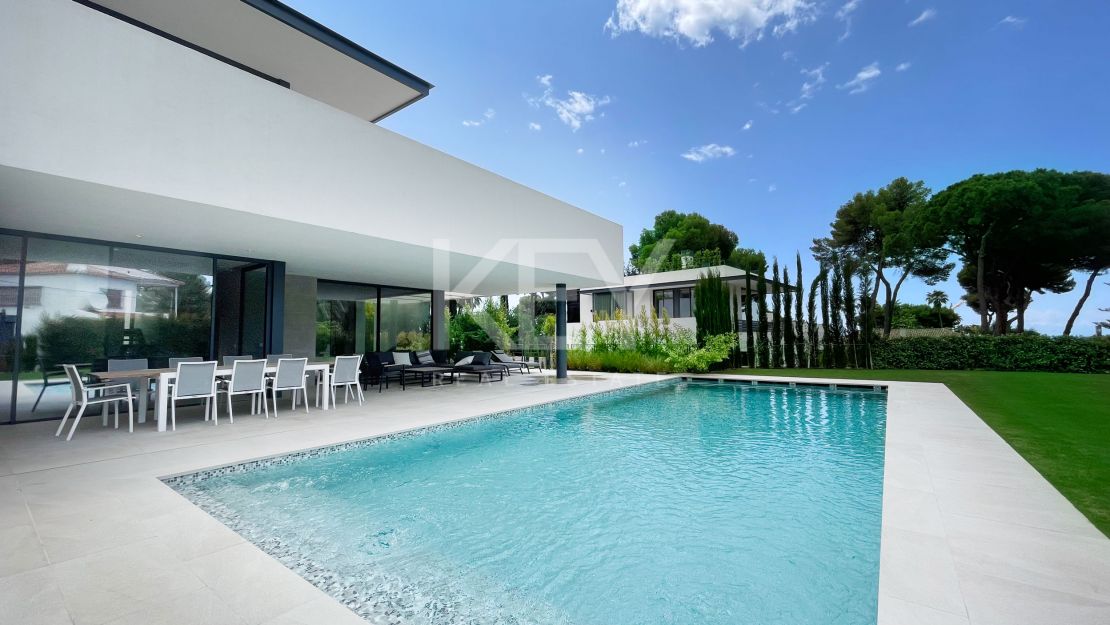 Villa de lujo contemporánea en La Carolina, Marbella Golden Mile