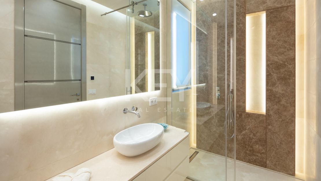 Impresionante villa moderna en La Cerquilla, Nueva Andalucía, Marbella