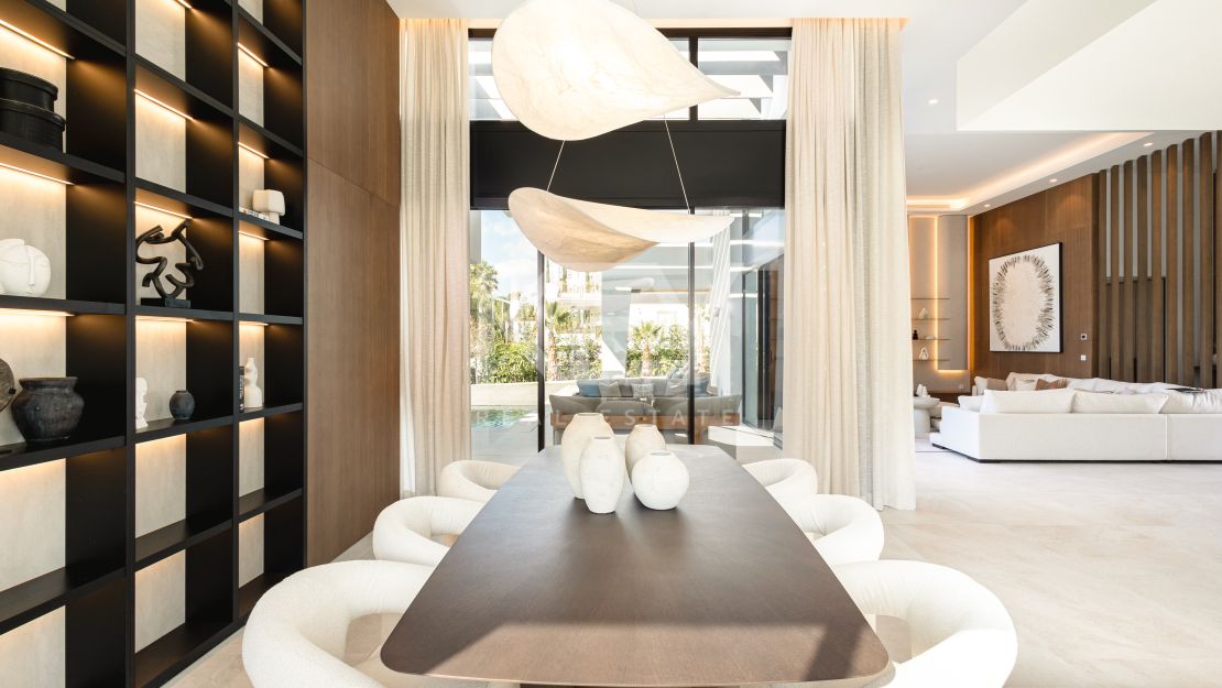 Villa De Obra Nueva En Venta En Nueva Andalucía, Marbella