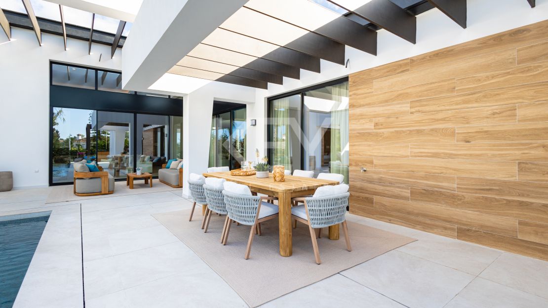 Villa De Obra Nueva En Venta En Nueva Andalucía, Marbella
