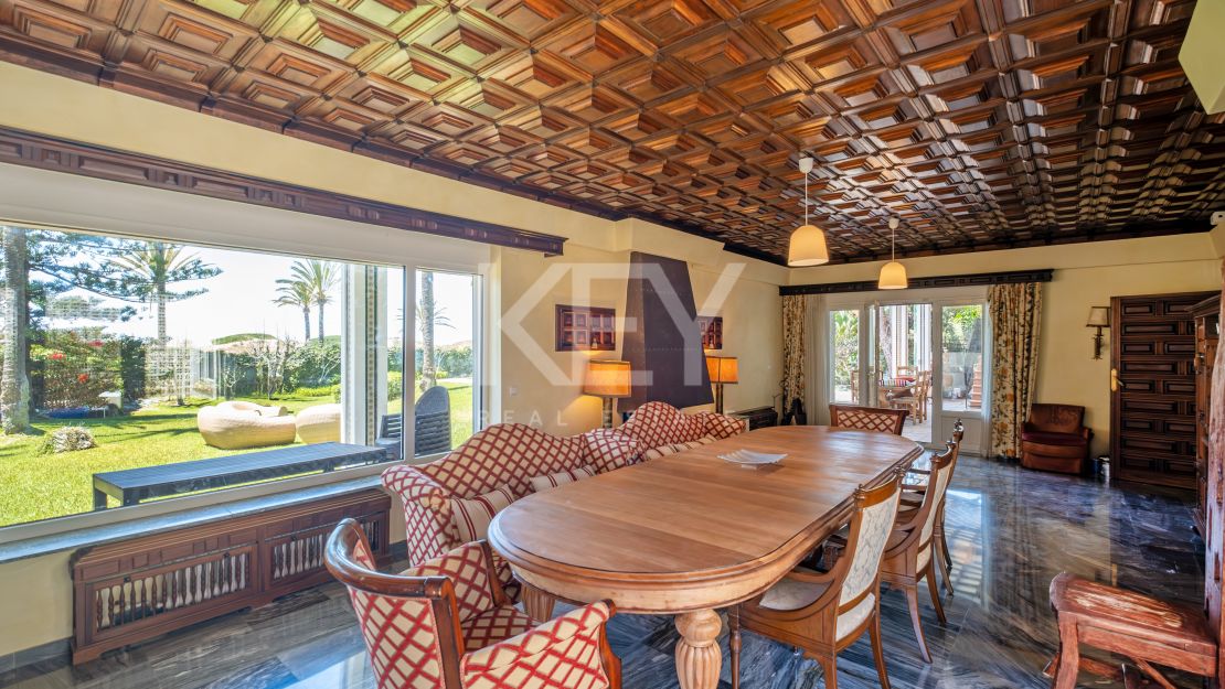 Frontline beach villa with big opportunity in La Reserva de los Monteros, Marbella East