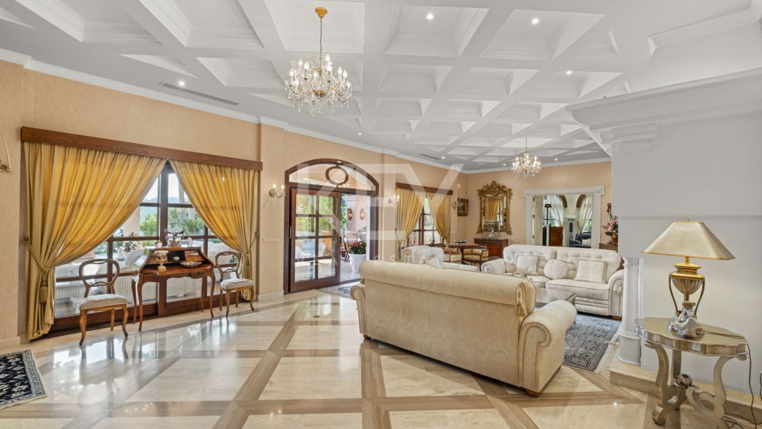 Впечатляющая вилла в Новой Андалусии, рядом с гольф-клубом Алоха