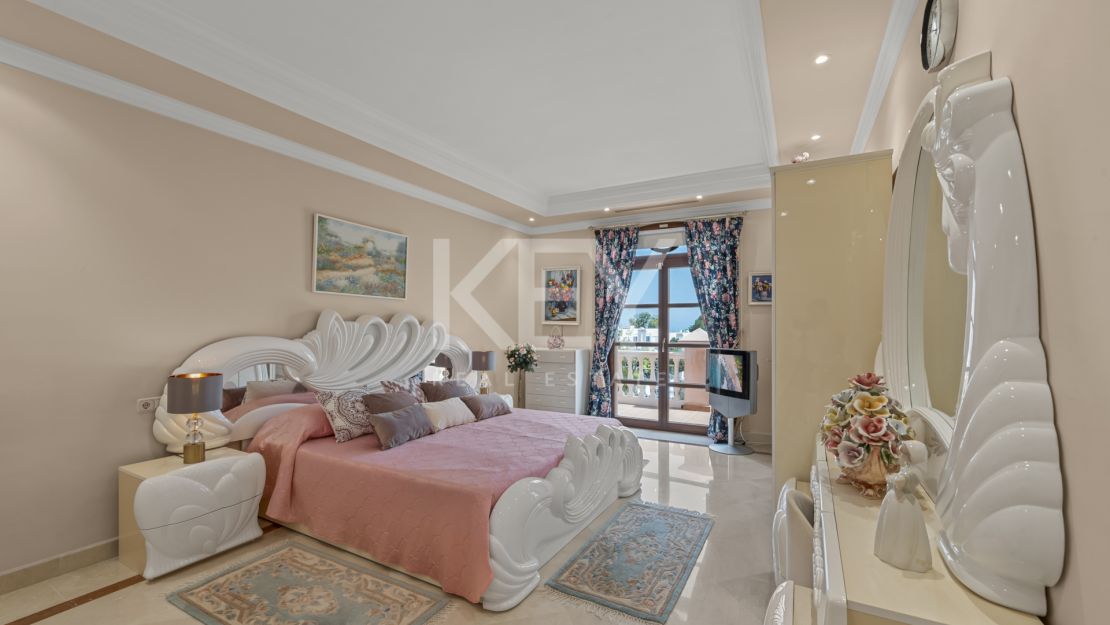 Впечатляющая вилла в Новой Андалусии, рядом с гольф-клубом Алоха