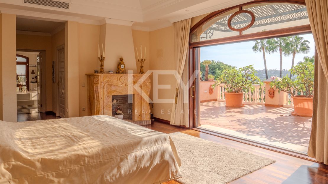 Впечатляющая вилла в Новой Андалусии, рядом с гольф-клубом Алоха