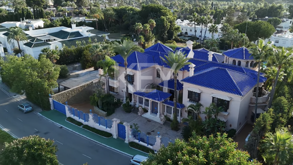 Впечатляющая вилла в Новой Андалусии, рядом с гольф-клубом Алоха