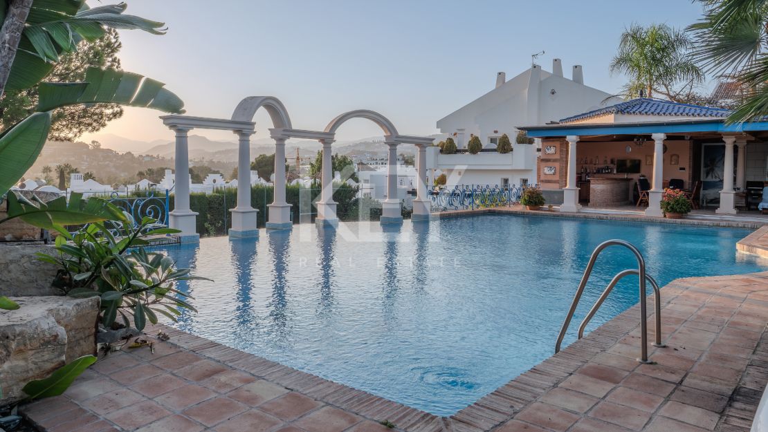 Впечатляющая вилла в Новой Андалусии, рядом с гольф-клубом Алоха