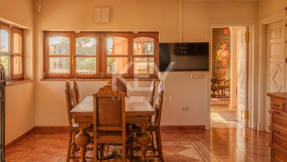 Впечатляющая вилла в Новой Андалусии, рядом с гольф-клубом Алоха