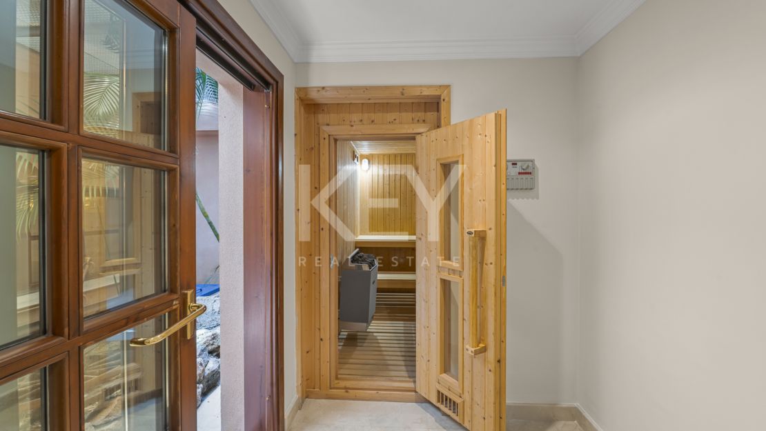 Впечатляющая вилла в Новой Андалусии, рядом с гольф-клубом Алоха