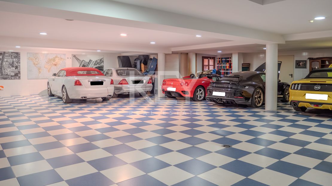 Впечатляющая вилла в Новой Андалусии, рядом с гольф-клубом Алоха