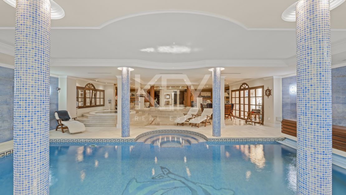 Впечатляющая вилла в Новой Андалусии, рядом с гольф-клубом Алоха