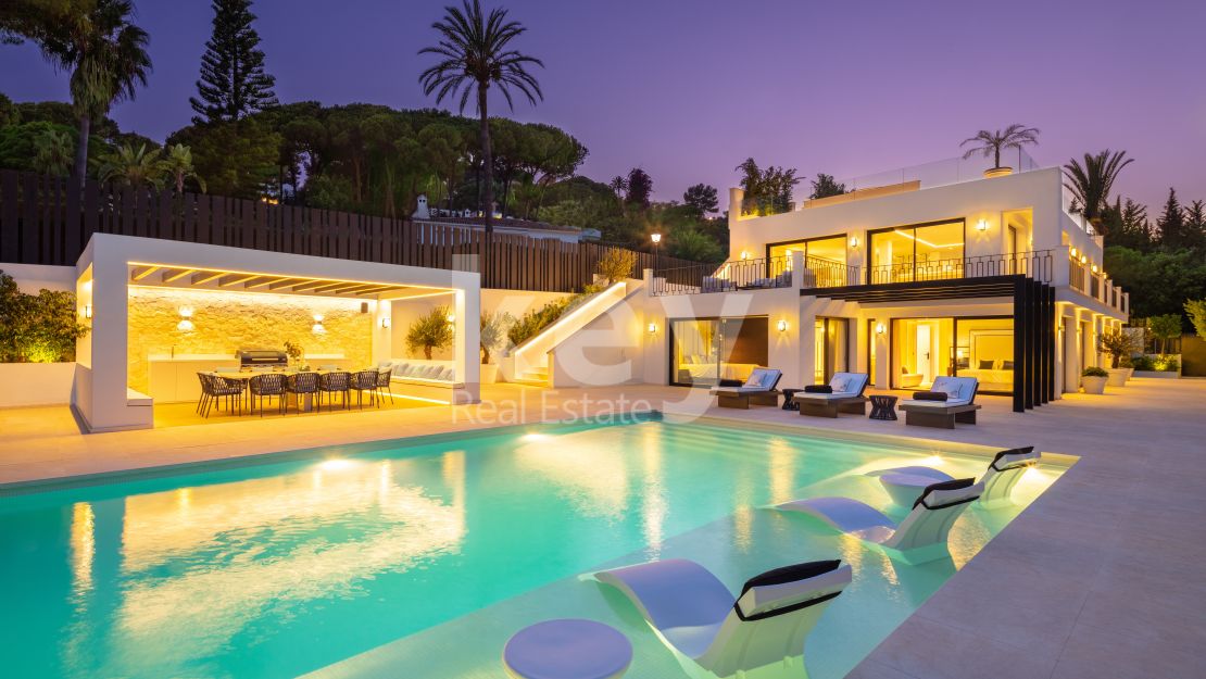 Stunning villa surrounded by golf courses and  within walking distance to all the amenities of Marbella and Puerto Banus