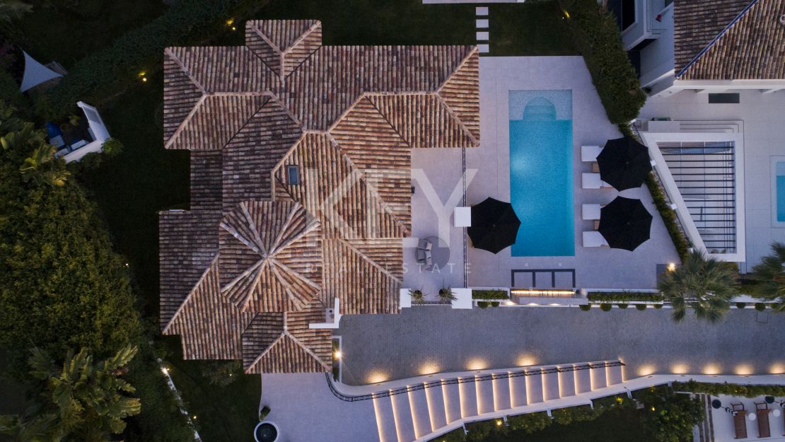 Stunning contemporary villa with sea and golf views, Nueva Andalucia