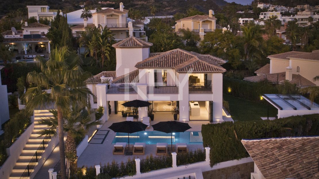 Stunning contemporary villa with sea and golf views, Nueva Andalucia