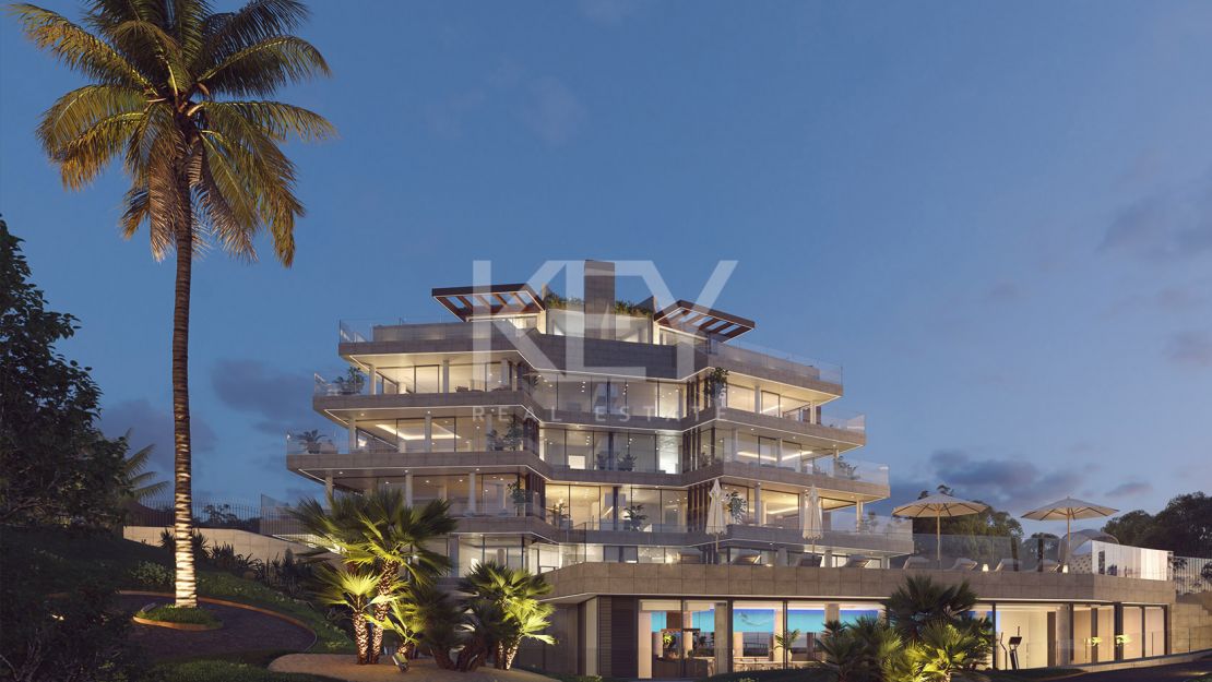 Moderno apartamento en primera línea de playa con impresionantes vistas al mar en Estepona