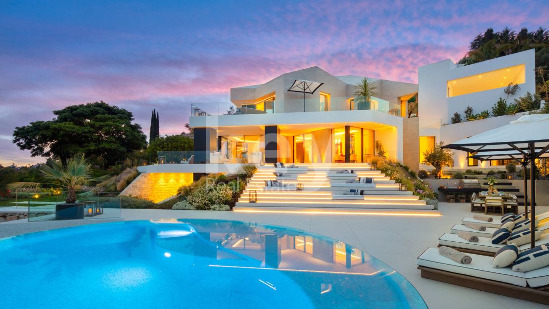 Villa Golden: Marvelous villa for holiday rentals in El Herrojo, Benahavis 