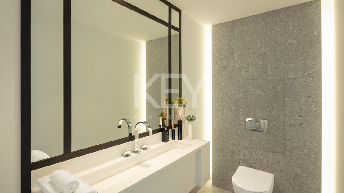 Villa Amanda: Amazing sea views luxury villa in Nueva Andalucia, Marbella