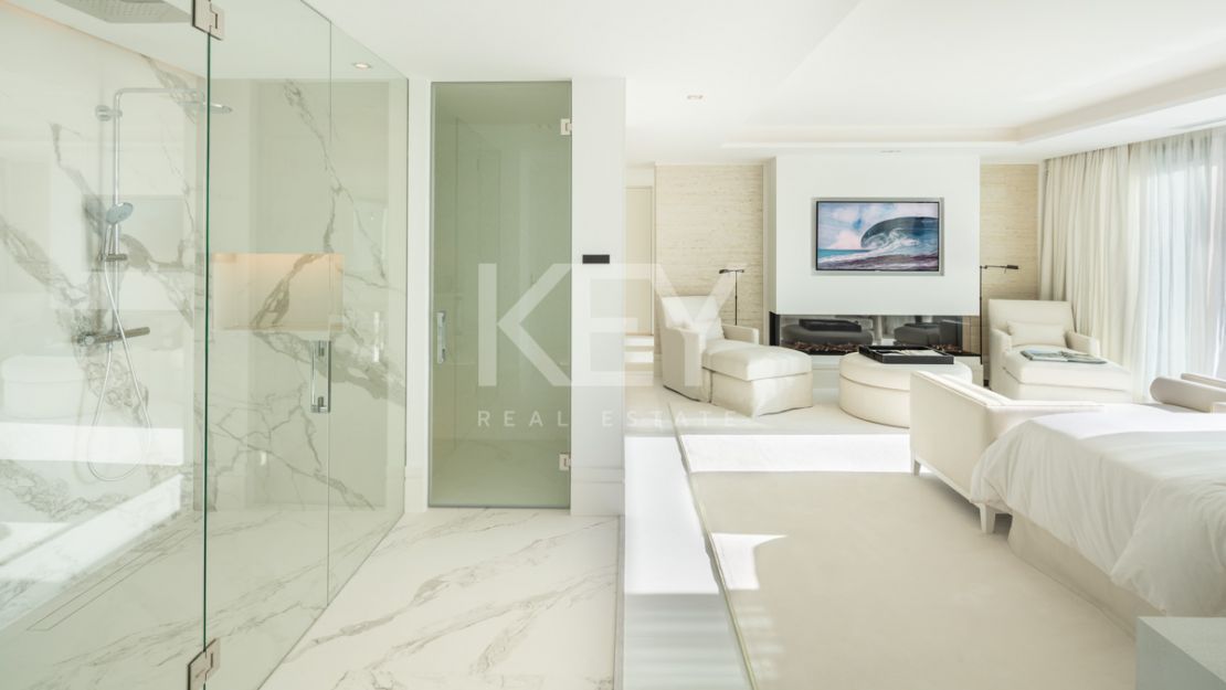 Villa Amanda: Amazing sea views luxury villa in Nueva Andalucia, Marbella