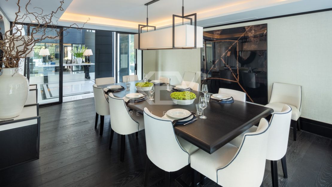 Villa Amanda: Amazing sea views luxury villa in Nueva Andalucia, Marbella