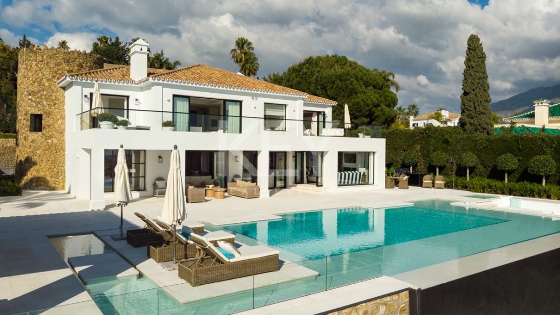 Villa Amanda: Amazing sea views luxury villa in Nueva Andalucia, Marbella