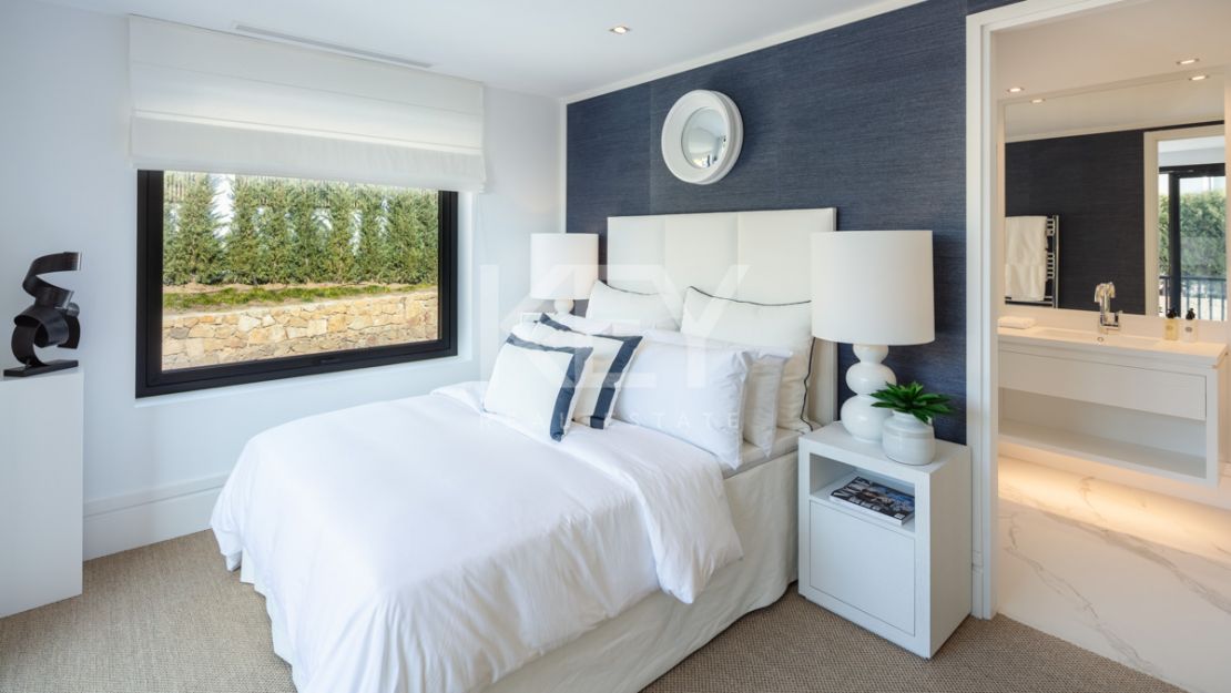 Villa Amanda: Amazing sea views luxury villa in Nueva Andalucia, Marbella