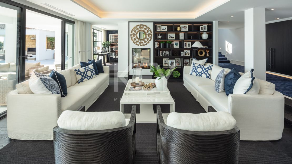 Villa Amanda: Amazing sea views luxury villa in Nueva Andalucia, Marbella